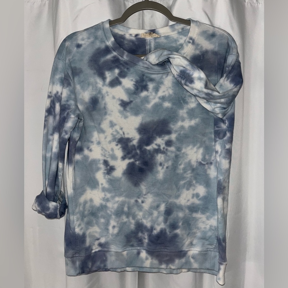 Jane and Dulaney Tie Dye Crew Neck